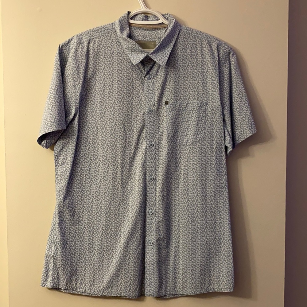 BENCH Short-Sleeve Button up